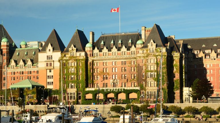 empress hotel, victoria, inner harbor-1271462.jpg